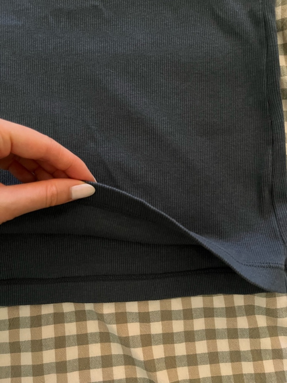 Uniqlo Soft Ribbed Tank Top - Picture 5 of 12